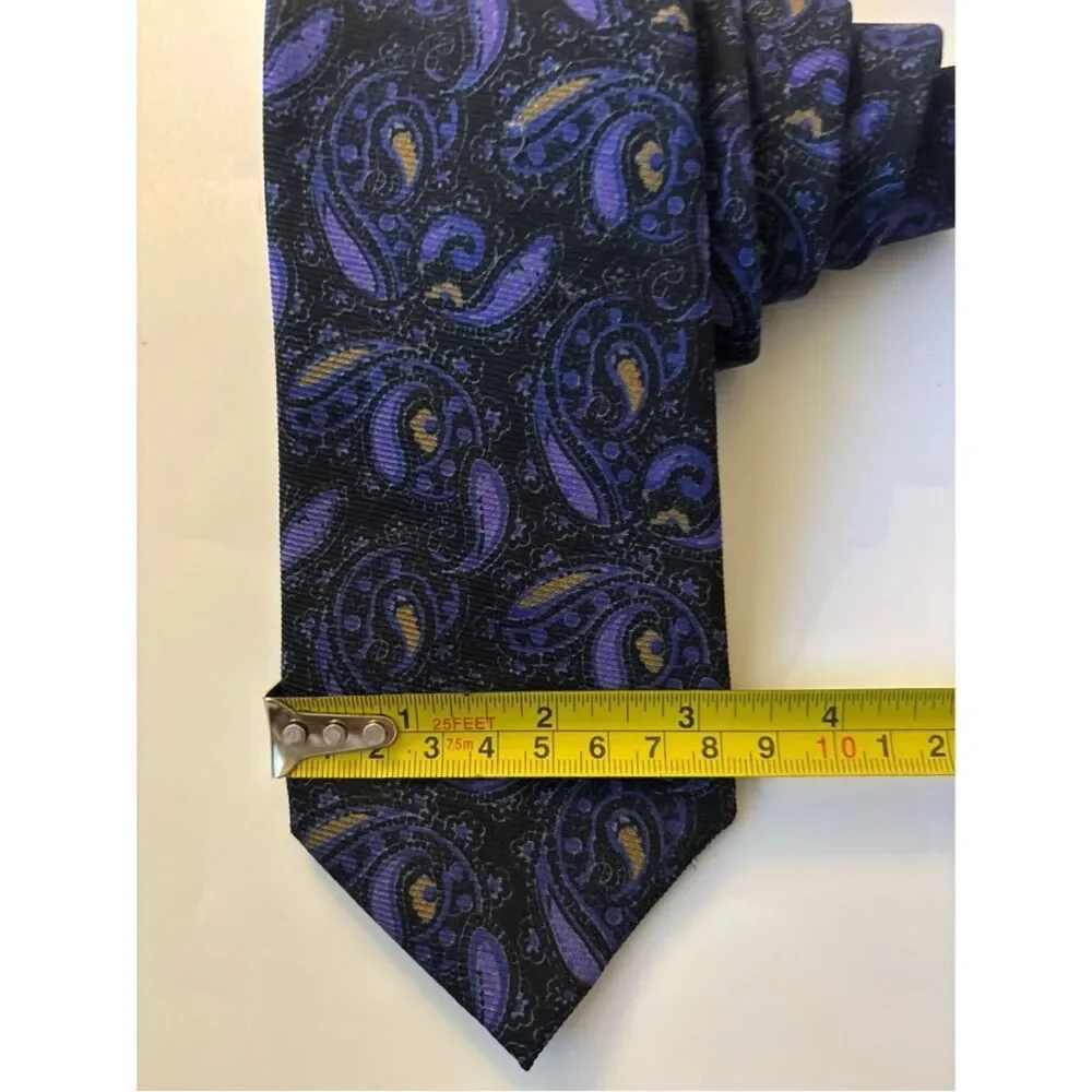 Néw No Tags Robert Jensen Elegant Purple Paisley Hand Sewn Finest Silk Tie